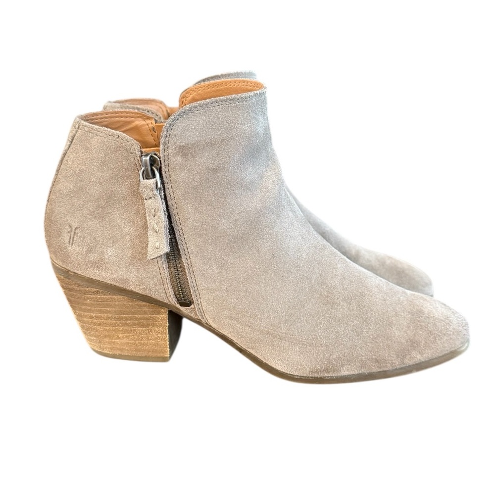 Frye Judith Taupe Suede Ankle Booties with Side Zipper Women’s Size 8.5 M